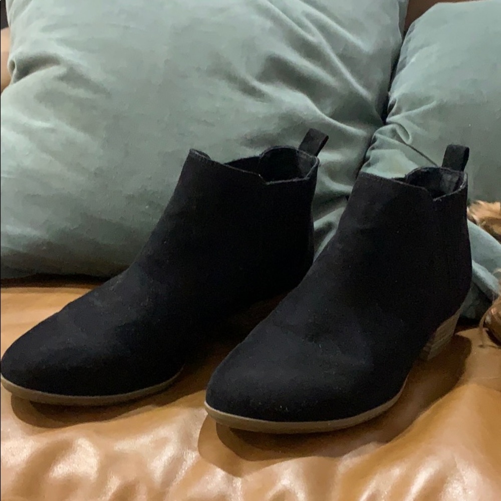 A New Day Black Booties, 7.5 (EUC)